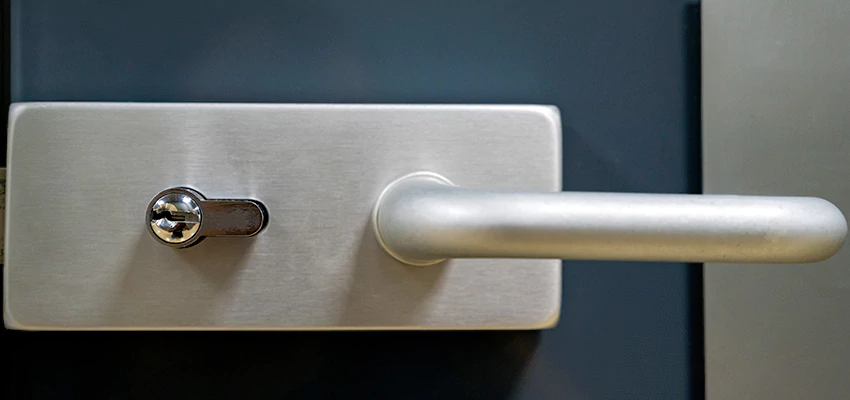Change Patio Door Locks in Valrico, Florida